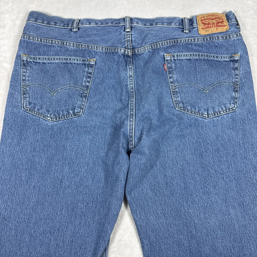 Levi's 550 Relaxed Fit Jeans Med Wash Men's Size 46X29